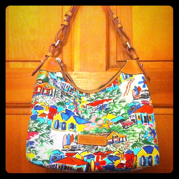 New Dooney & Bourke