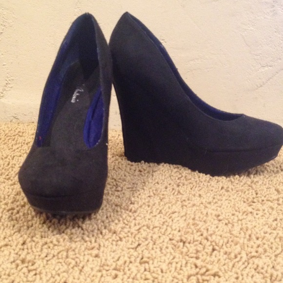 Black suede wedge