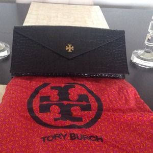 Tory Burch black leather alligator clutch!!