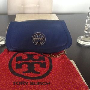 ON HOLD Tory Burch blue purse. NOT currently 4sale