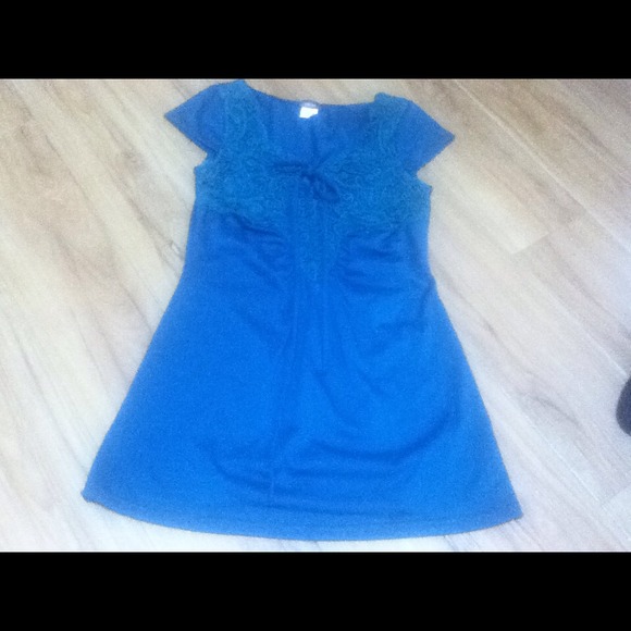 Turquoise Top - Picture 2 of 4