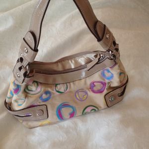 XOXO tan heart print purse