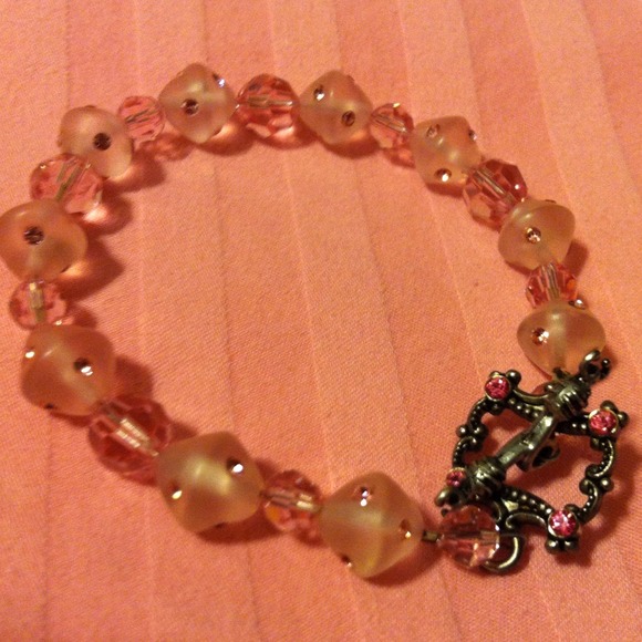 🌻🌻PRETTY PINK CRYSTAL BEAD BRACELET🌹🌹