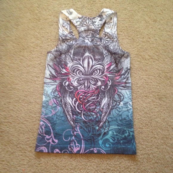 Razor back tank top - Picture 3 of 3