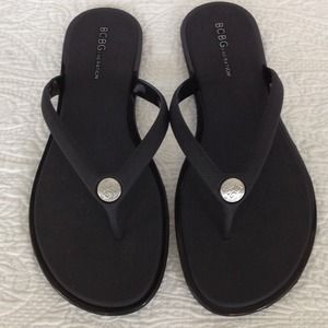 BCBG GENERATION SANDALS BLACK NEW CONDITION SALE!