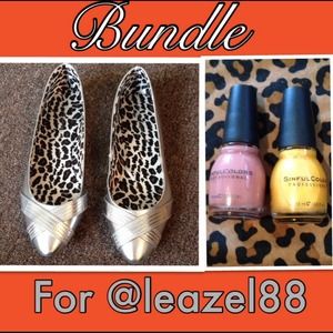 ✅BUNDLE; silver flats & sinful colors polish!