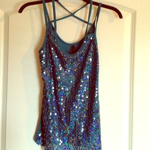 Sequin tank