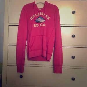 hollister pink sweatshirt.