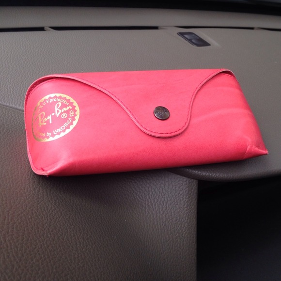 Authentic Raybans - Picture 2 of 2