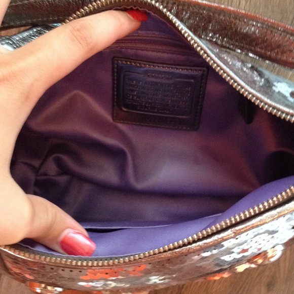 Sequined coach cross body purse - Picture 4 of 4