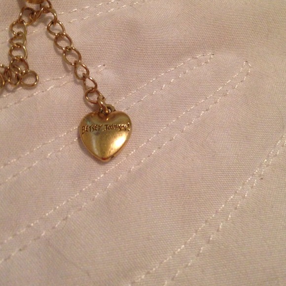 Betsey Johnson Necklace - Picture 2 of 3