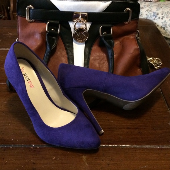 Deep purple faux suede heels