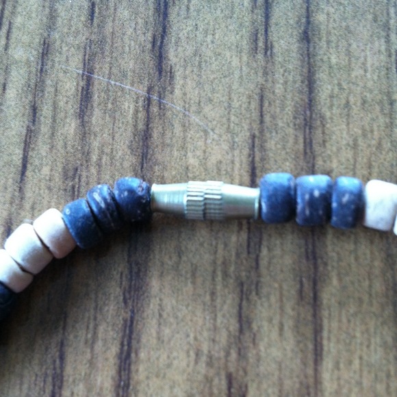 Shell necklace - Picture 2 of 2