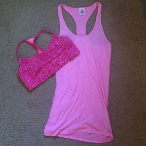 VS tank and reversible sports bra bundle 🎉