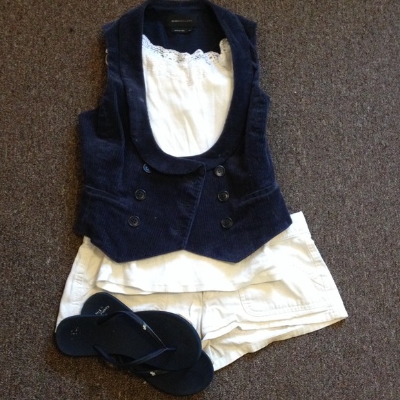 BCBG vest
