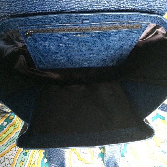 ⭐️HP⭐️ 3.1 Phillip Lim Pashli, Medium - Picture 2 of 4