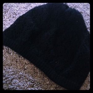 Black hobo beanie