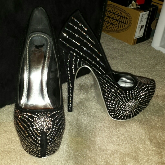 Shiekh stiletto- black and silver