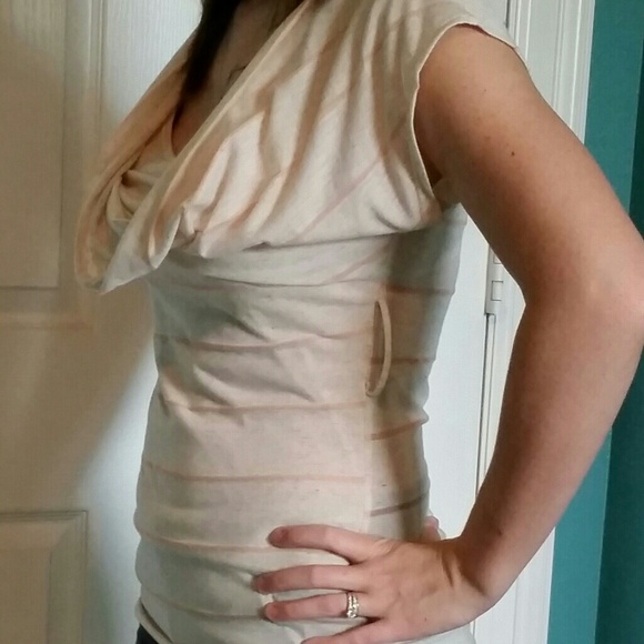 Cream Colored Top - Picture 2 of 3