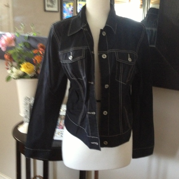 GAP Jackets & Blazers - GAP black triple stitch jacket
