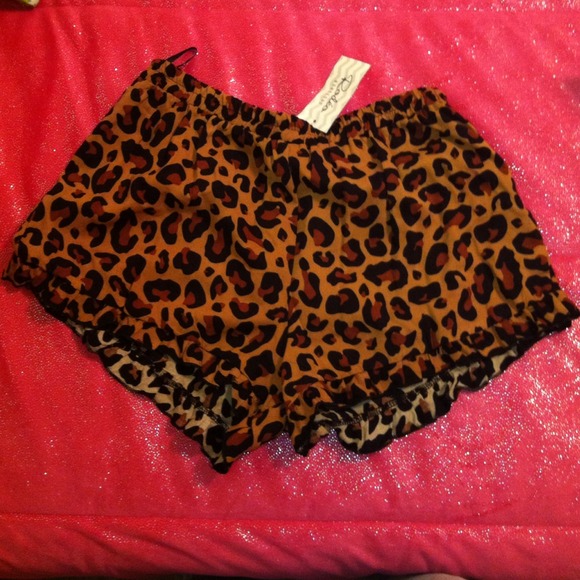 shorts - Picture 1 of 1