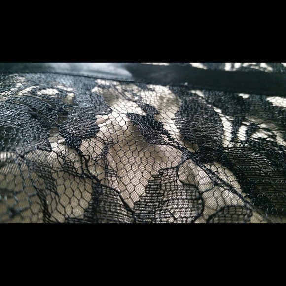Halter Top - Picture 2 of 2