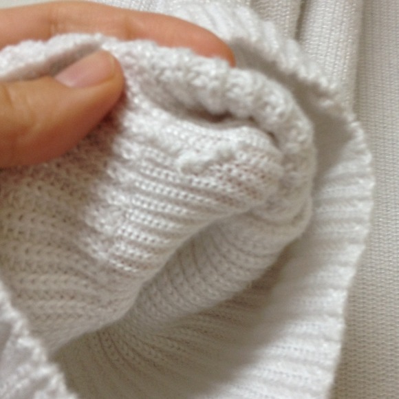 White House black market sweater SOLD!! - Picture 4 of 4