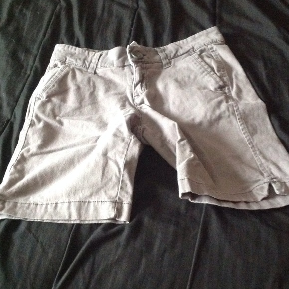 Grey shorts