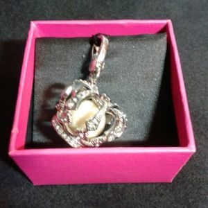 Super Cute!!!!! Juicy Crown Charm