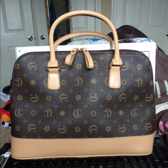 Carry land handbag