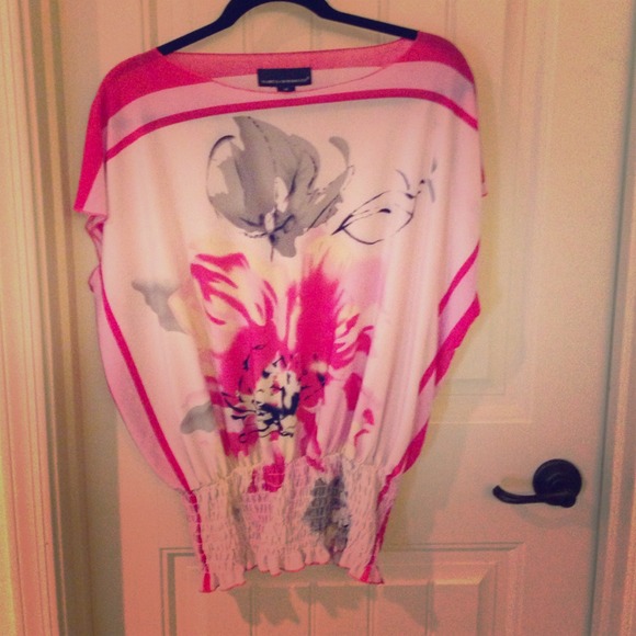 isabella Rodriguez Tops - 💋Sale Fm 15🎉! Sexy Flowy Top, Sz M