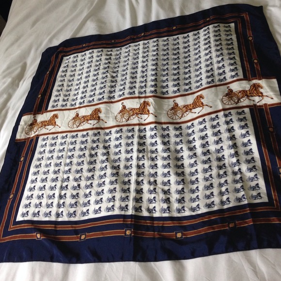 scarf - Picture 4 of 4