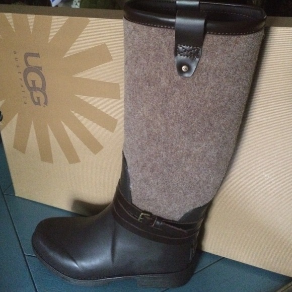 NEW Authentic UGGS