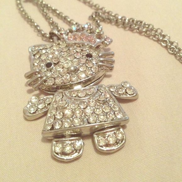 Hello Kitty Jiggle Necklace