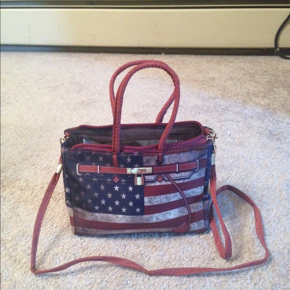 Purse - Picture 2 of 4