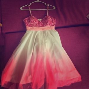 SCALA pink and white dress