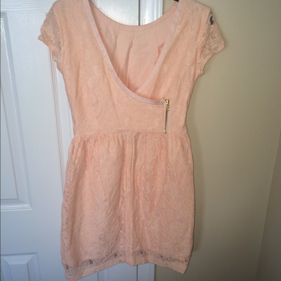 H&M Lace mini dress! - Picture 4 of 4