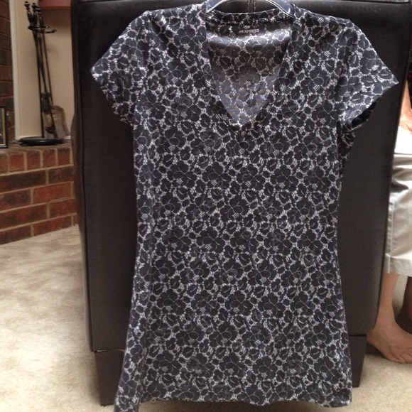 Top - Picture 1 of 1