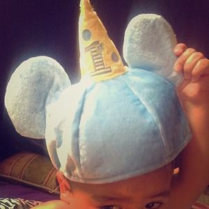 🙈 Mickey Mouse birthday hat😘👌