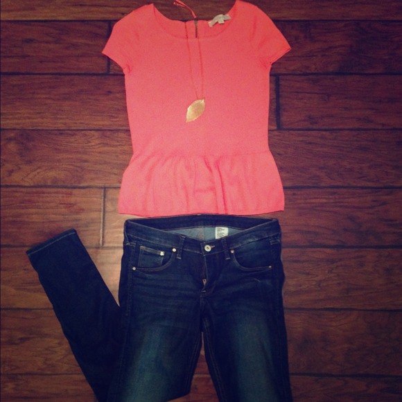 Coral peplum