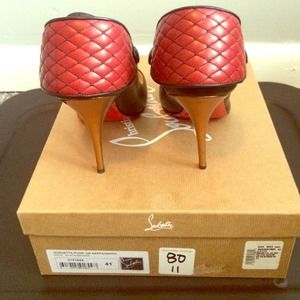 Christian Louboutin HUGUETTA PUMP SIZE 41