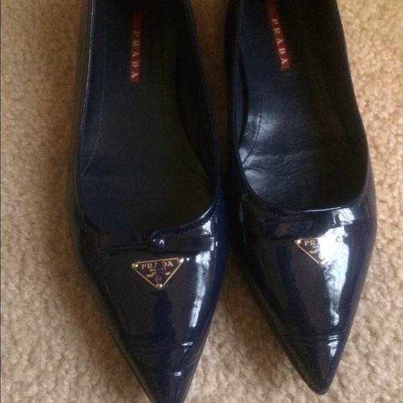 Prada shoes - Picture 1 of 4