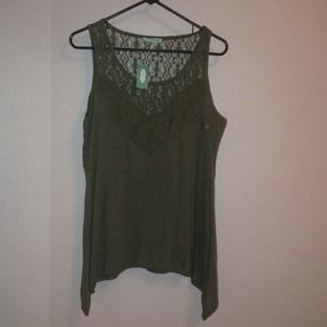 Maurices shirt