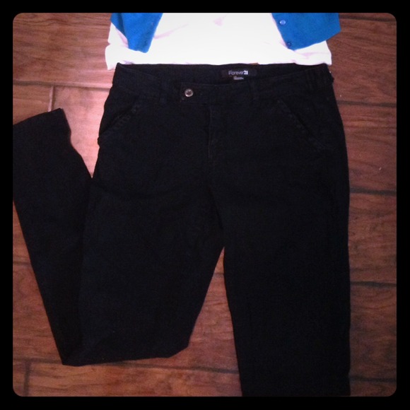 Black skinny pants