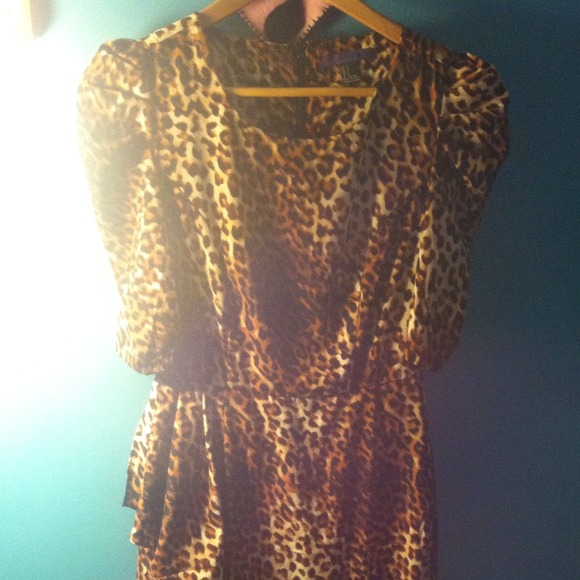 Semi peplum Cheetah dress