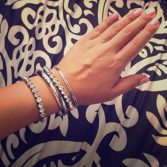 🚫Traded🚫 Bracelet Set 💎