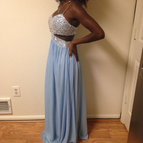 ✨Crystal Baby blue prom dress ✨ - Picture 2 of 4