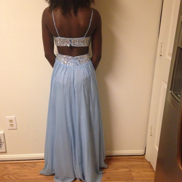 ✨Crystal Baby blue prom dress ✨ - Picture 3 of 4