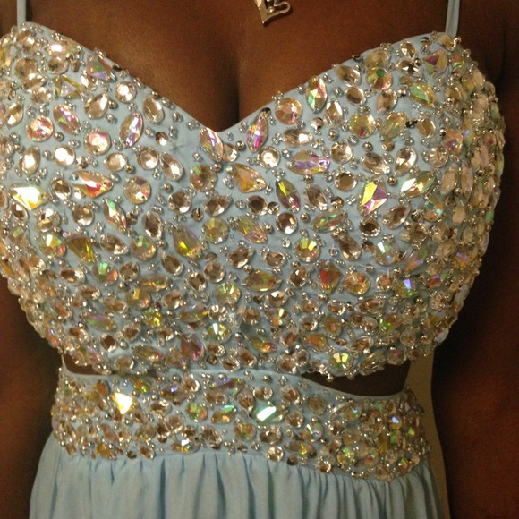✨Crystal Baby blue prom dress ✨ - Picture 4 of 4