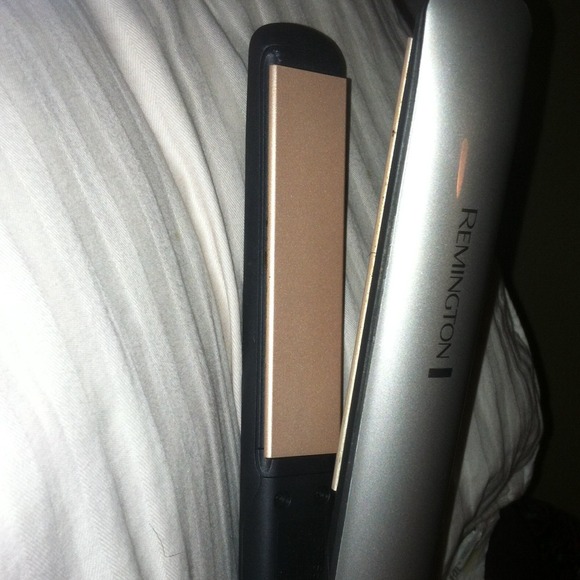Hair straightener